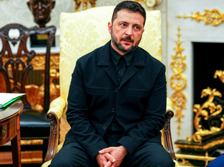 Top 5 novic za začetek dneva: Žogica je pri Putinu - a na kaj vse je pristal Zelenski?