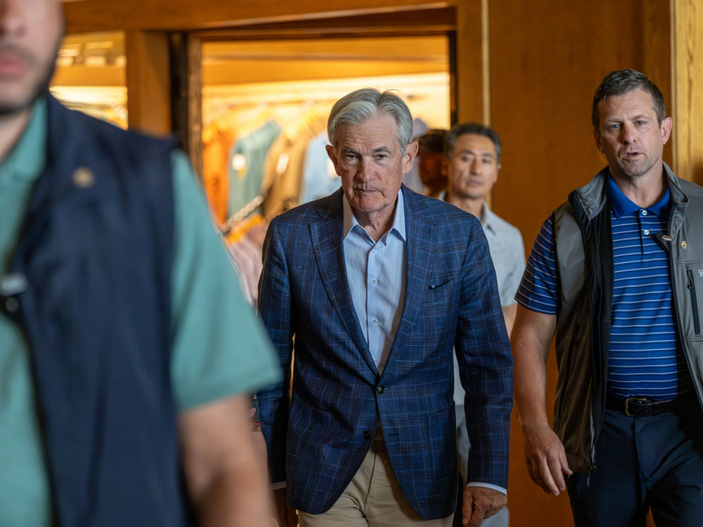 Inflacija v ZDA se bo zvišala, saj Powell spreminja stališče glede trga dela