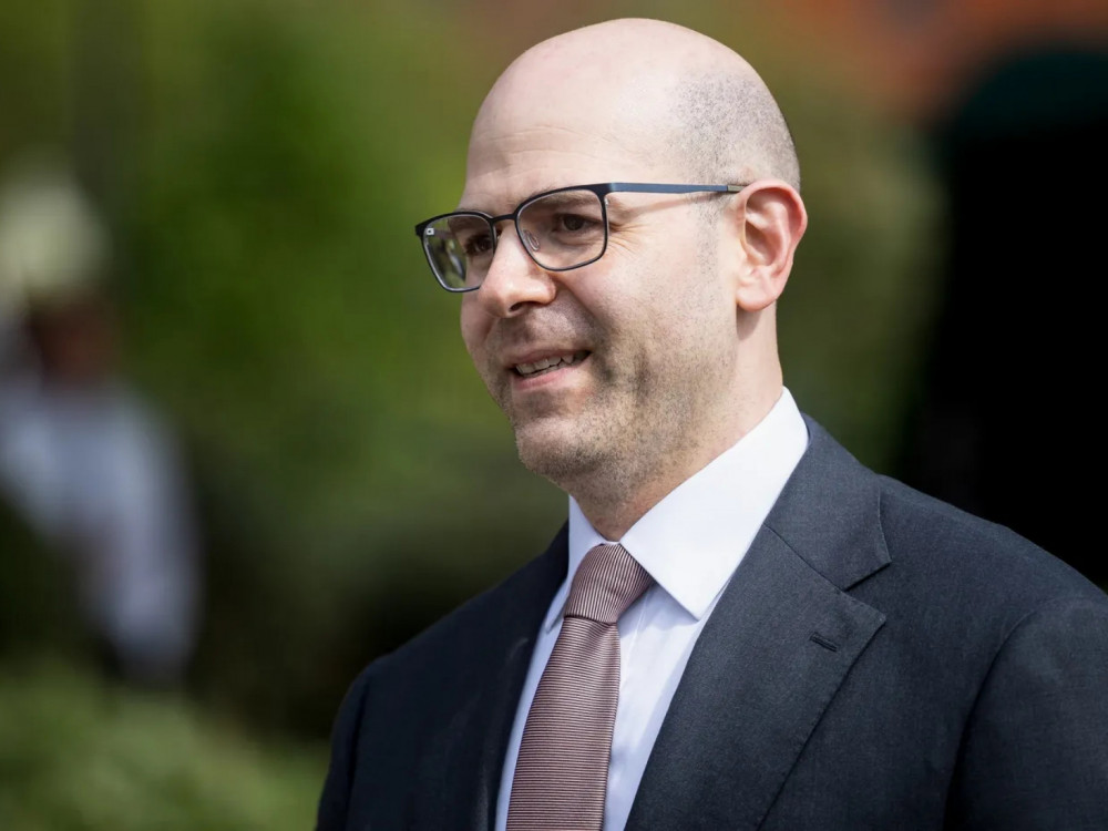 Stephen Miran: Kdo je Trumpova nova izbira za guvernerja Feda?