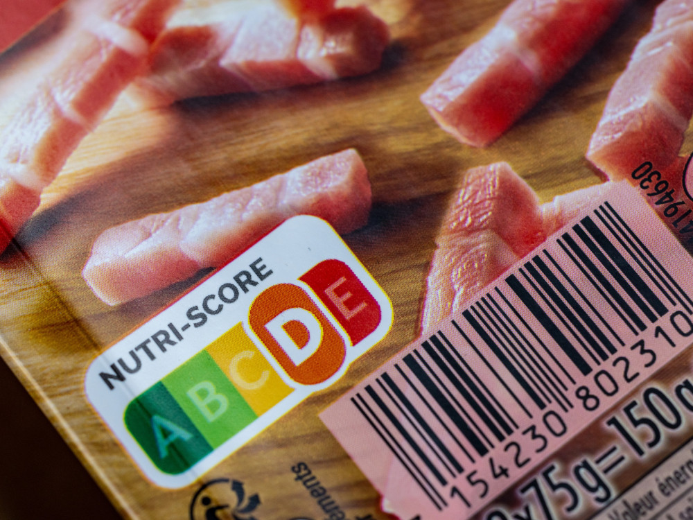 Nemčija razpravlja, kdo naj krije stroške nezdrave prehrane