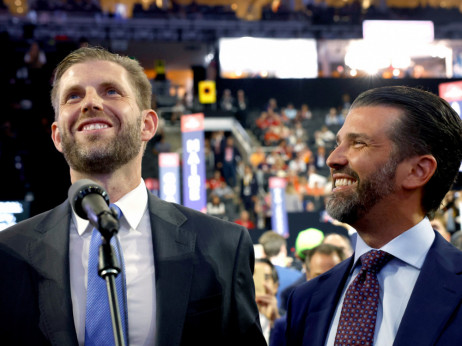 Trumpova sinova za 750-milijonskim vložkom v vojskovanje z droni