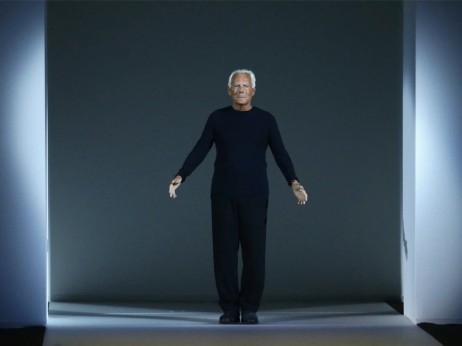 Umrl je Giorgio Armani