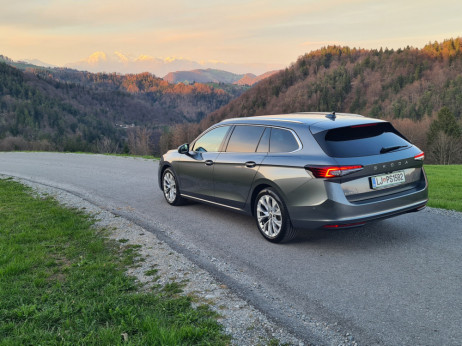 Test škode superb: češki mercedes, ki pije po kapljicah