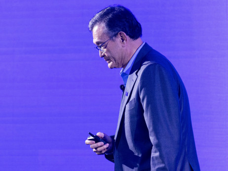 Iz obupa v evforijo: Intelove delnice ob odprtju borze poletele do rekorda