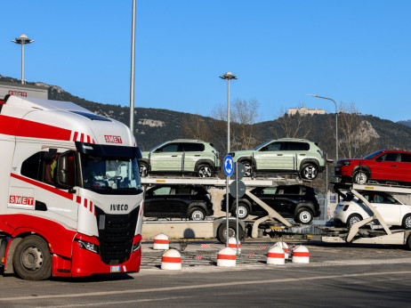 Cene goriv prepričale Evropejce v nakupe električnih avtov