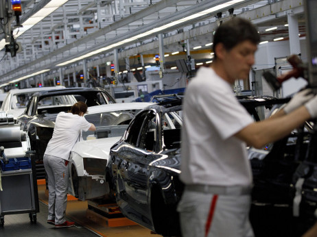 IFO: Nemška podjetja nadaljujejo z odpuščanji