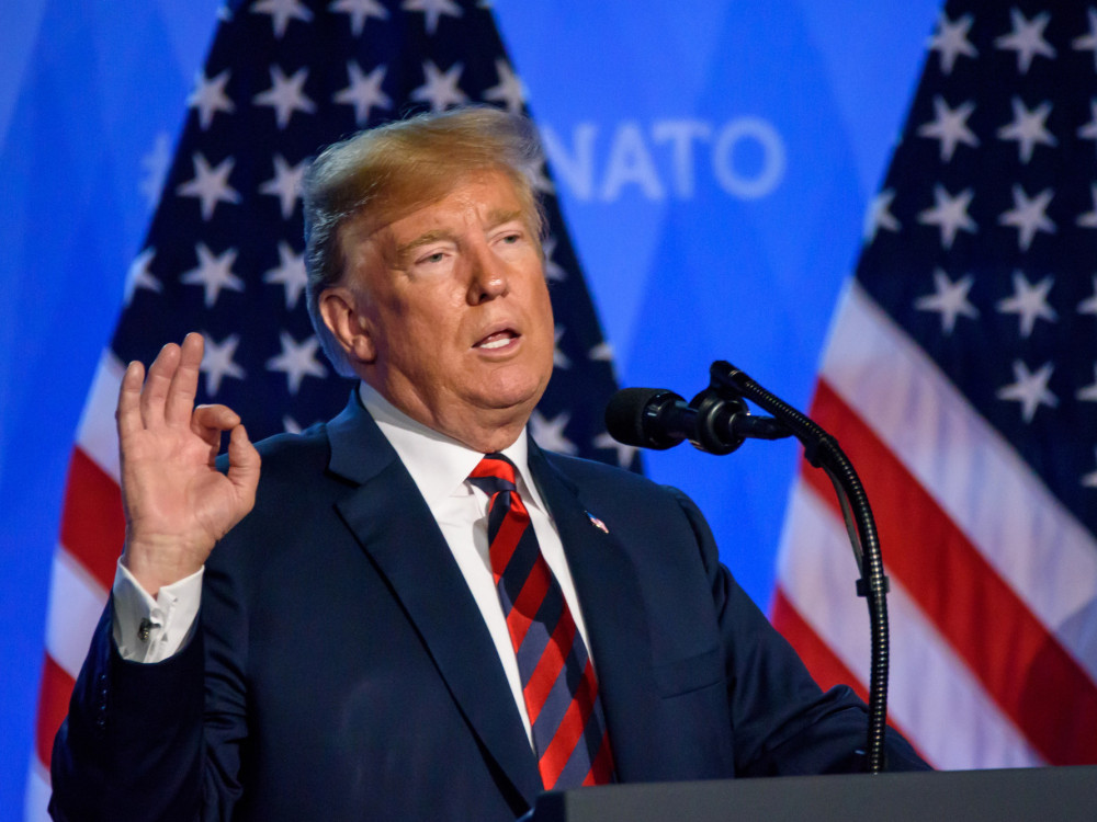 Učinek dotika Donalda Trumpa