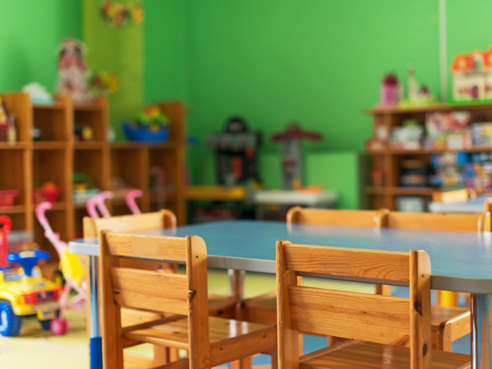 (Pred)šolski sistem v preobrazbi: nov kurikulum, zakonodaja in 160 milijonov naložb