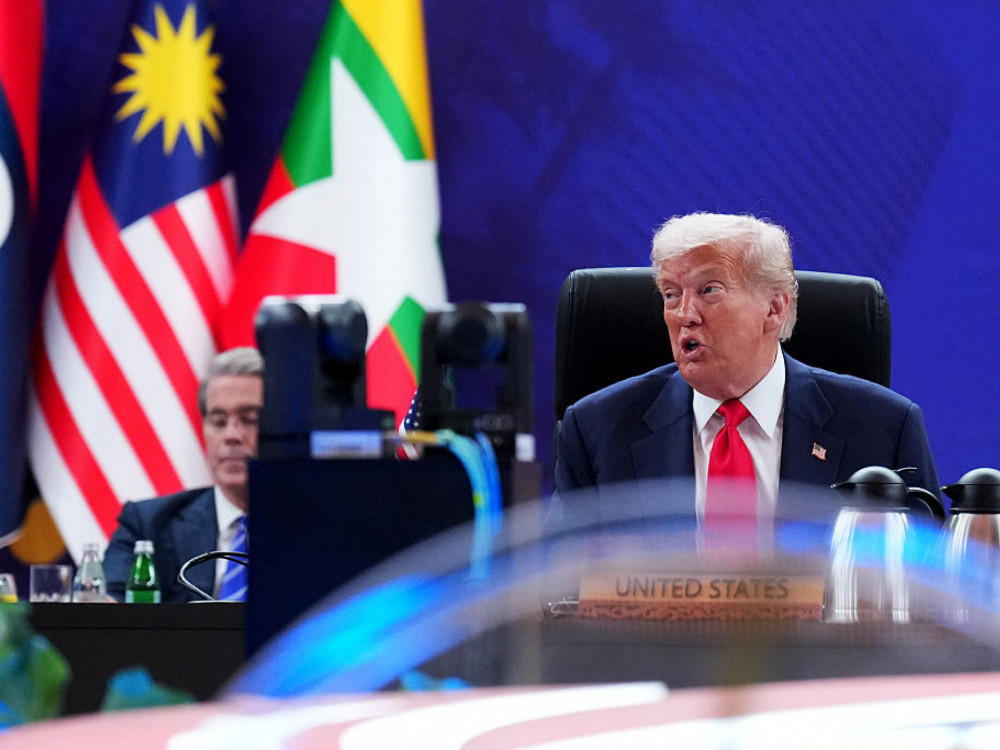 Trump pristal na Japonskem, veseli se pogovora s Xijem