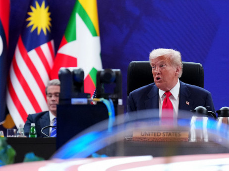 Trump pristal na Japonskem, veseli se pogovora s Xijem