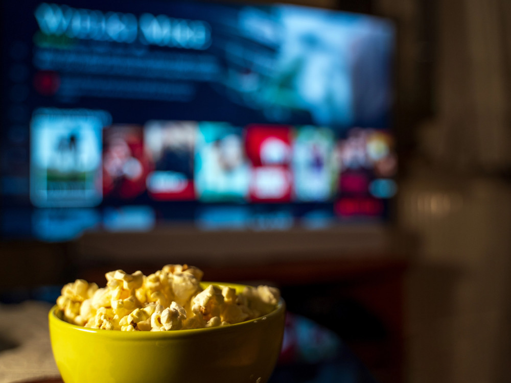 Serije in filmi, ki si jih morate ogledati še ta konec tedna