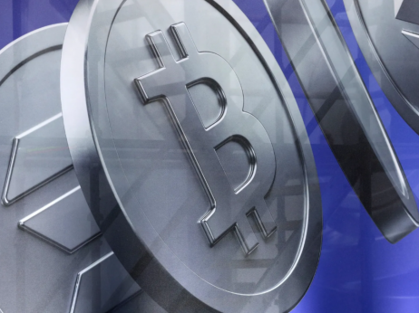 Top 5 novic za začetek dneva: Za bitcoin manj kot 90 tisoč dolarjev