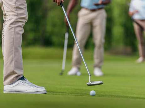 Koliko v resnici stane golf? Pregled cen, opreme in klubske kulture