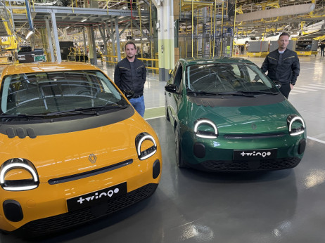 E-twingo: Prihod malega rešitelja velikih težav slovenske avtoindustrije