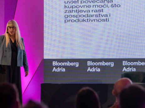 Burzovni presjek: Fokus na turizam, preslagivanje u tech sektoru