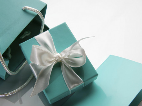 Vojna za luksuz: Tiffany in Cartier v bitko proti torbam