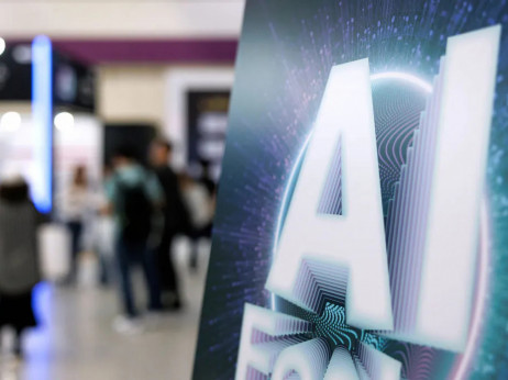 Dolg velikih tehnoloških podjetij grozi, da bo preplavil kreditne trge