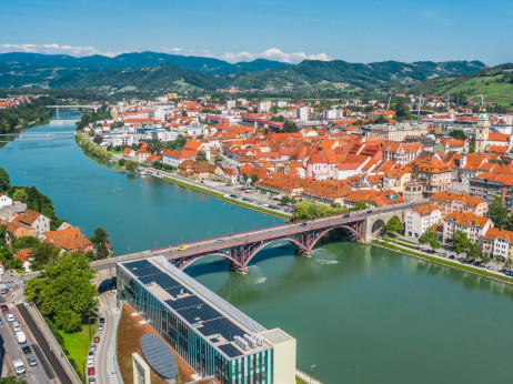 Kupujem stanovanje kot naložbo (II. del): se splača nakup v Mariboru?