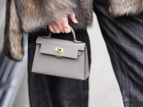 TikTok Shop vstopa v segment luksuzne maloprodaje s torbicami za 11.000 dolarjev