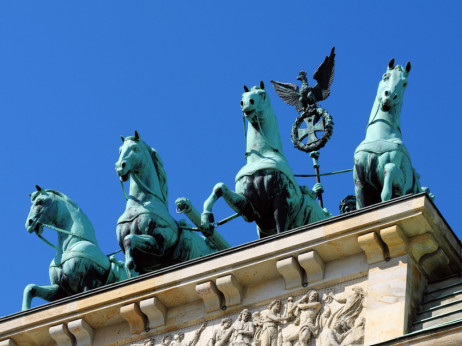 Iran gospodarsko lomi Nemčijo