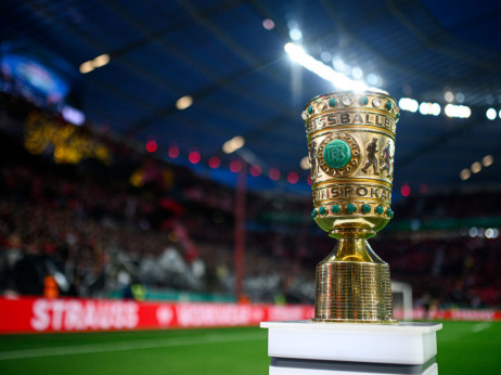 Pokal nikogar več ne zanima? Nogometni biznis požira tradicijo