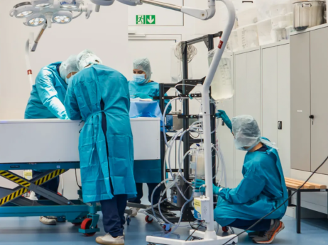 Umreti, da lahko (mogoče) spet zaživite: kaj je krioprezervacija