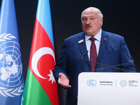 ZDA odpravile sankcije, Lukašenko izpustil oporečnike režimu