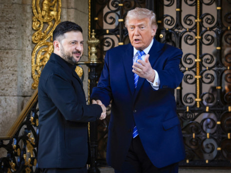 Top 5 novic za začetek dneva: Trumpovo iskanje miru in bitcoinov skok
