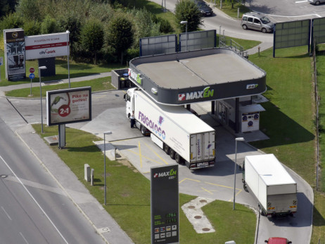 Mercator predal bencinske servise Maxen