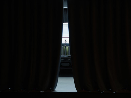 Rolls-Royce: Celo milijarderji oklevajo, ko gre za nakup električnega vozila