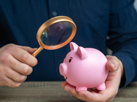 Ko plača sodelavcev ni več skrivnost: kako bo plačna transparentnost spremenila trg dela?