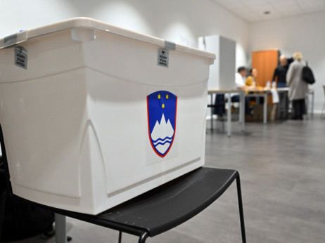 Bomo na marčevskih volitvah priča tujemu vmešavanju?