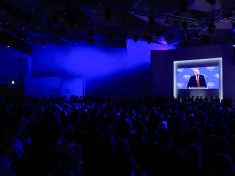 E-pismo: Trumpova temnica