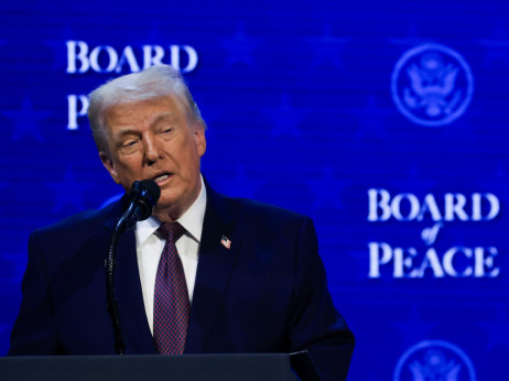 Top 5 novic za začetek dneva: Kaj sploh želi Trump?