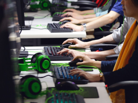 Ko trg ne odpušča več – igralništvo vstopa v fazo discipline