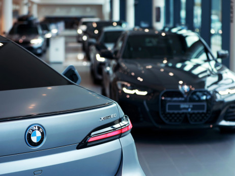 Kakšne ugodnosti avtomobilistom prinaša sporazum z Indijo?