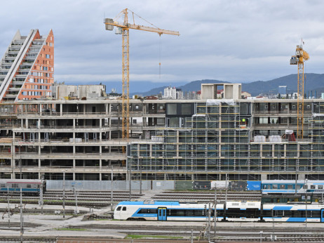 Premium pisarne v Ljubljani kljub negotovosti ostajajo vroča naložba