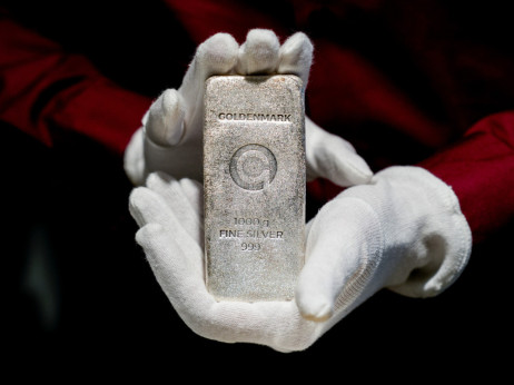 Kako so kitajski špekulanti pripravili teren za padec cen zlata in srebra