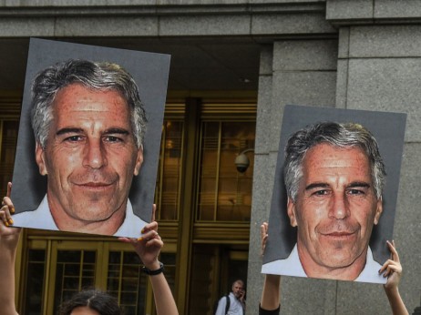 Pravosodno ministrstvo objavilo nov sveženj Epsteinovih dokumentov