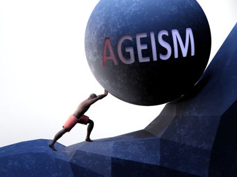 Starostna diskriminacija: so leta nevidni filter trga dela?