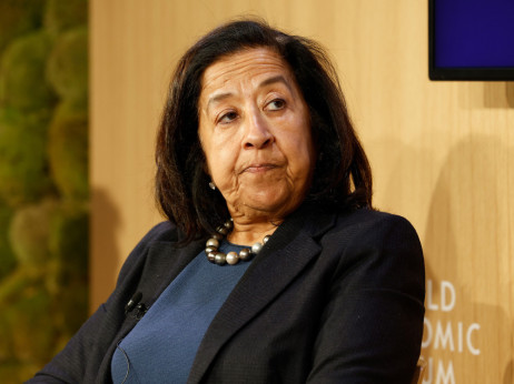 Kdo sta savdski sestri Olayan – od družinskega podjetja do globalnega finančnega velikana