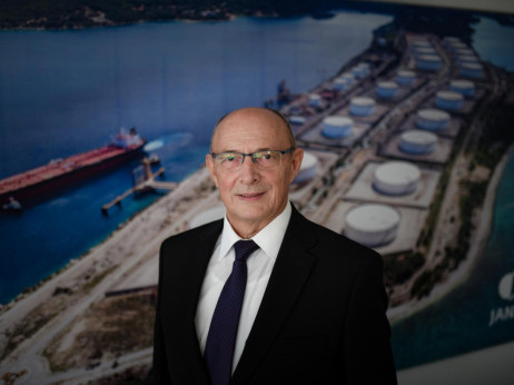 Hrvaški skladi PBZ/CO prodajali Krko, delnice dveh slovenskih družb dokupovali