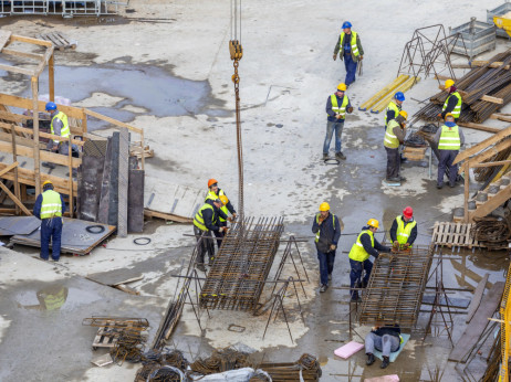 Skok gradnje stanovanj: marca 45 odstotkov več kot februarja