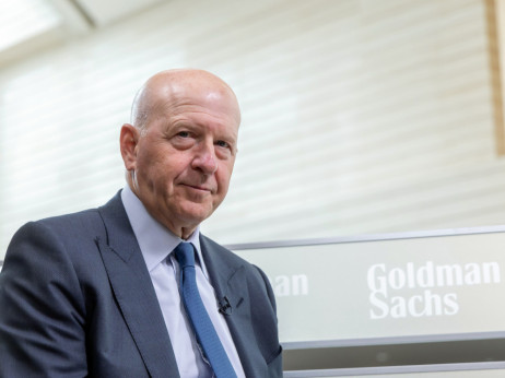 Banke z Wall Streeta direktorje plačujejo, kot da smo spet leta 2006