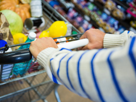 Inflacija v evrskem območju se je nepričakovano okrepila