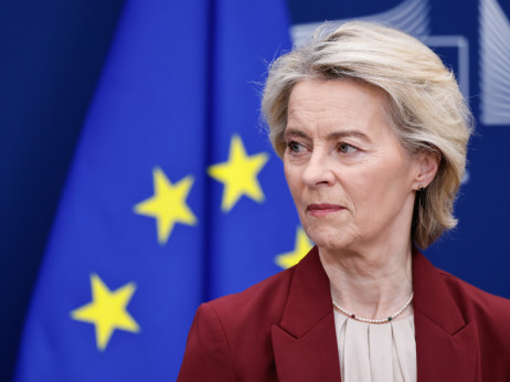 Varuhi evropskih financ opozarjajo: EU grozi proračunska luknja