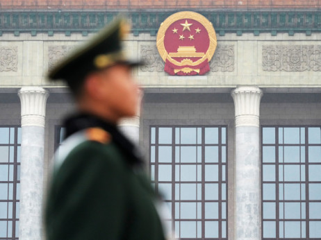 Ker stari model šepa, Kitajska niža ciljno rast BDP