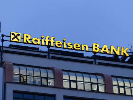 Raiffeisen v prevzem Addiko Bank