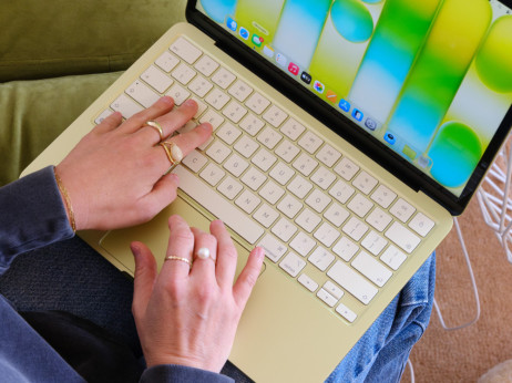 Test Apple MacBook Neo: s čim nas je navdušil najcenejši MacBook