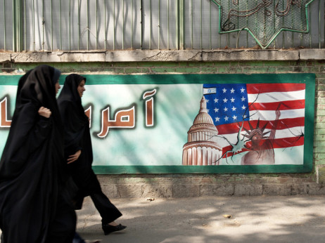 Trumpovi vohuni dvomijo v padec režima ajatol